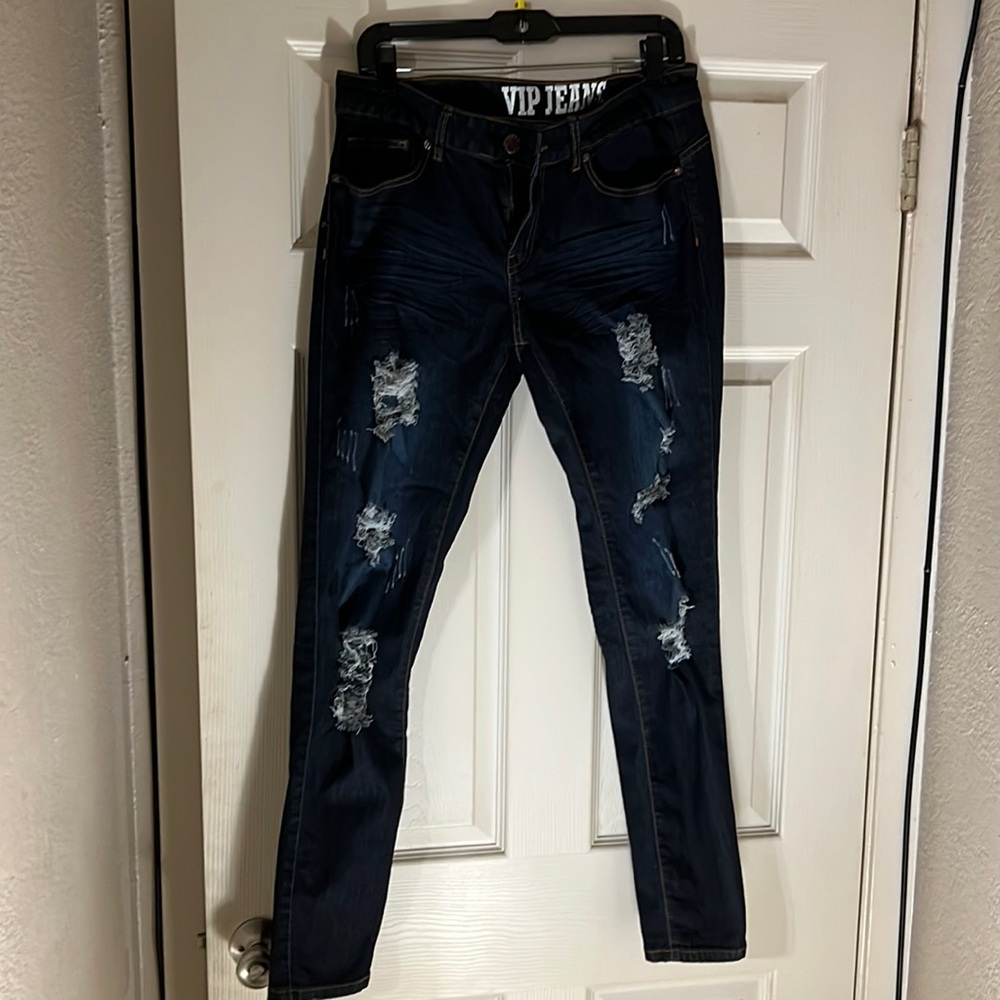 Like new Dark wash VIP distressed jeans